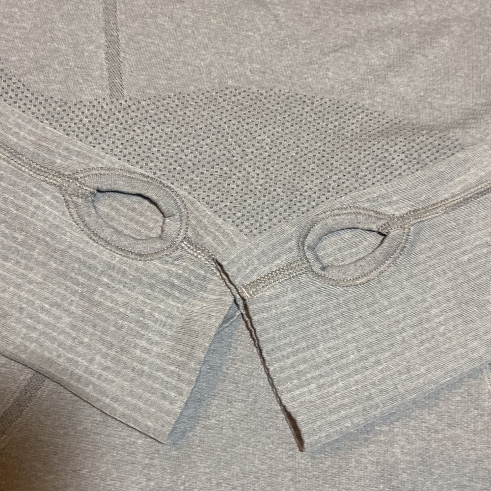 Lululemon Swiftly Tech Long Sleeves - Picture 5 of 10